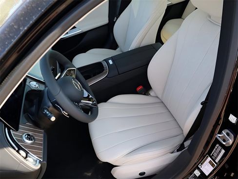 New 2026 Mercedes-Benz E 350 4MATIC Sedan image 26