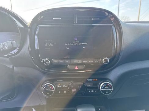 Used 2023 Kia Soul GT-Line image 19