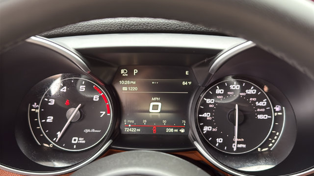 Used 2019 Alfa Romeo Giulia Ti AWD/4WD image 14