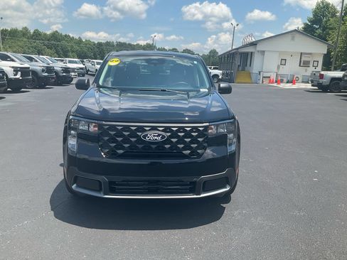New 2026 Ford Maverick XLT AWD/4WD image 2