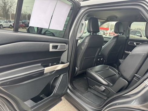 Certified 2022 Ford Explorer XLT w/ Equipment Group 202A AWD/4WD image 21