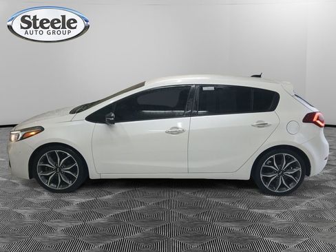 Used 2018 Kia Forte SX FWD image 14
