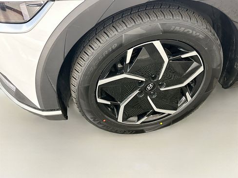 Used 2024 Hyundai Ioniq 5 SEL AWD/4WD image 11