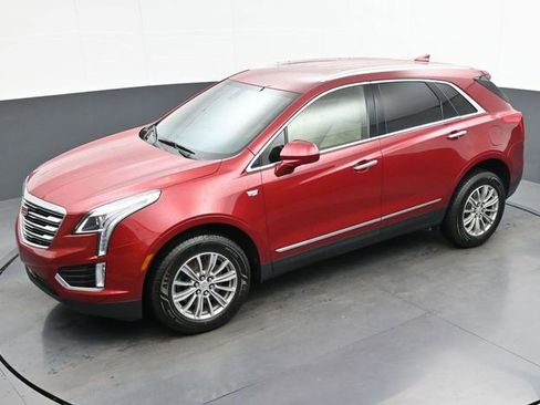 Used 2019 Cadillac XT5 FWD image 44