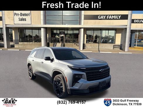 Used 2024 Chevrolet Traverse LT w/ Midnight/Sport Edition FWD image 1