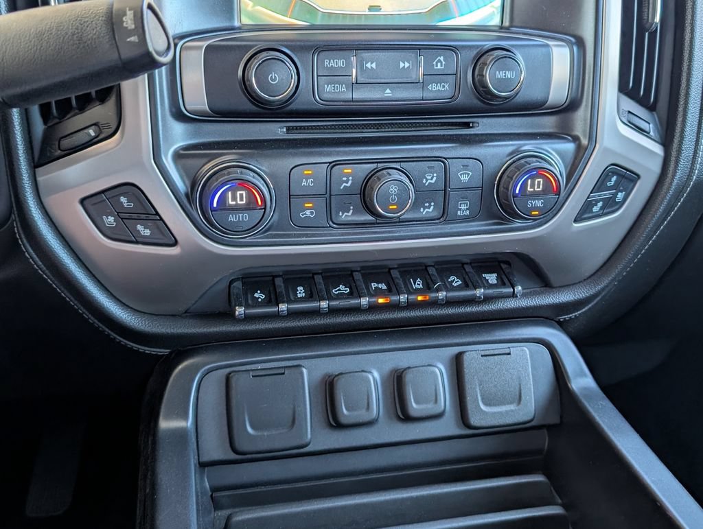 Used 2016 GMC Sierra 2500 Denali w/ Duramax Plus Package AWD/4WD image 9