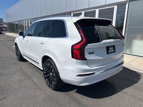 Used 2025 Volvo XC90 B5 Plus AWD/4WD image 3