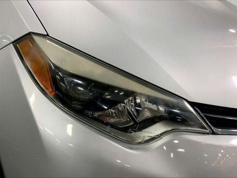 Used 2016 Toyota Corolla LE FWD image 28