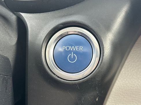 Used 2023 Toyota Sienna XLE image 35