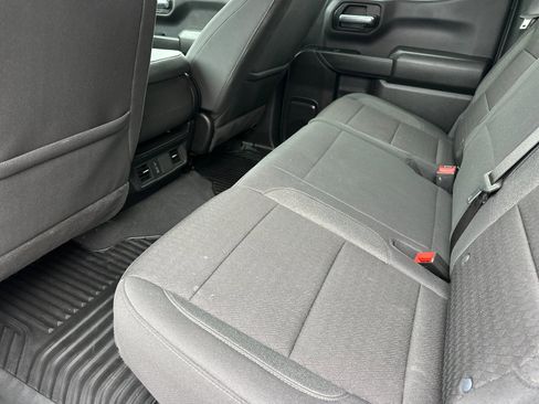 Used 2025 Chevrolet Silverado 1500 Custom image 13