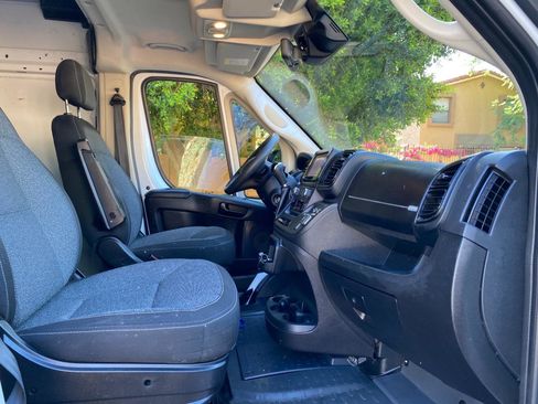 Used 2022 RAM ProMaster 2500 w/ Convenience Group FWD image 37