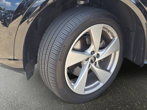 Used 2025 Audi Q5 Premium Plus w/ Premium Plus AWD/4WD image 36