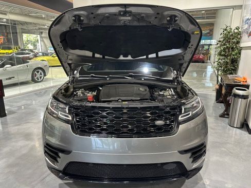 Used 2019 Land Rover Range Rover Velar R-Dynamic SE AWD/4WD image 24