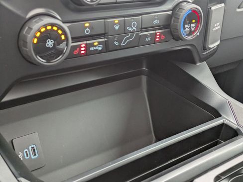 New 2026 Ford F250 XLT w/ XLT Premium Package image 25