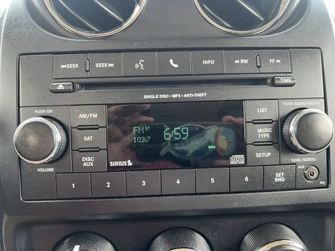 Used 2016 Jeep Patriot High Altitude image 6