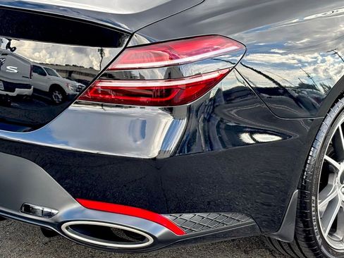 Used 2025 Genesis G70 2.5T image 6