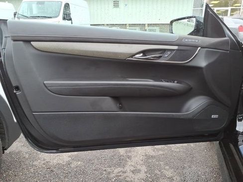 Used 2016 Cadillac ATS V w/ Luxury Package RWD image 9