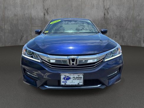 Used 2017 Honda Accord Sport image 8