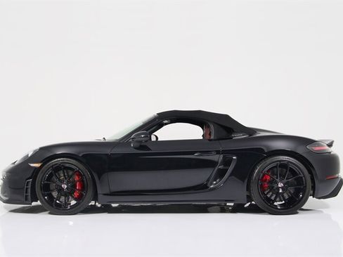 Used 2021 Porsche 718 Boxster Spyder RWD image 5