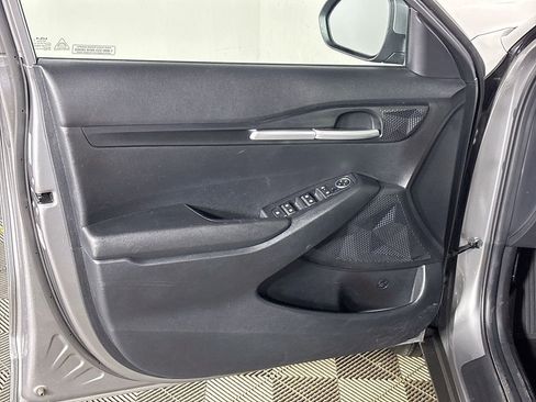 Certified 2026 Kia Seltos LX AWD/4WD image 11