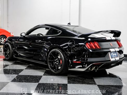 Used 2020 Ford Mustang Shelby GT350R w/ GT350R Equipment Group 920A RWD image 9
