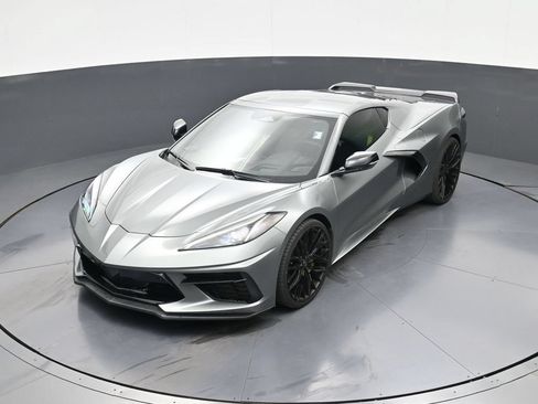 Used 2024 Chevrolet Corvette Stingray Preferred Cpe w/ Z51 Performance Package RWD image 18