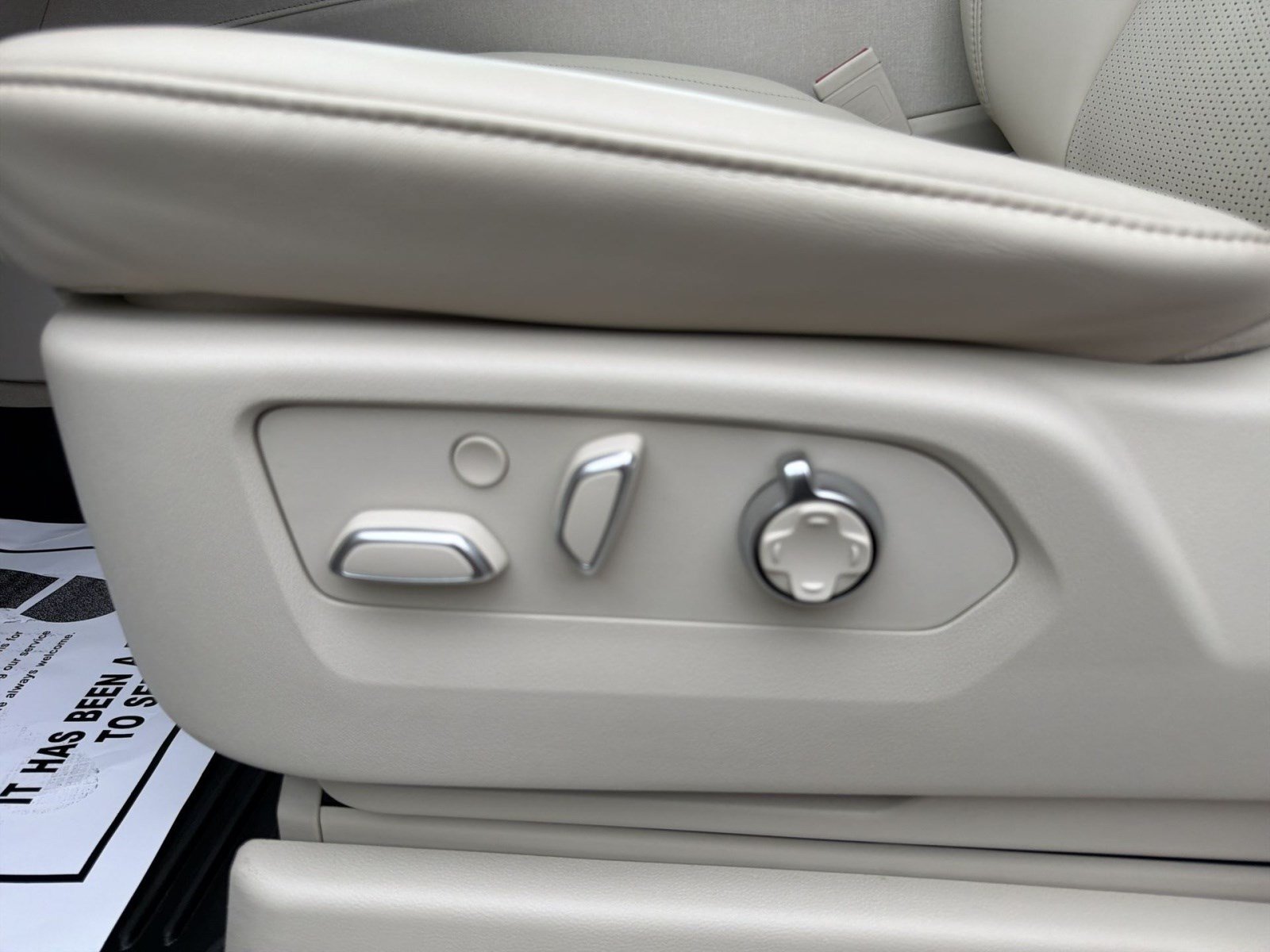 Used 2024 Cadillac Escalade ESV Sport Platinum AWD/4WD image 14