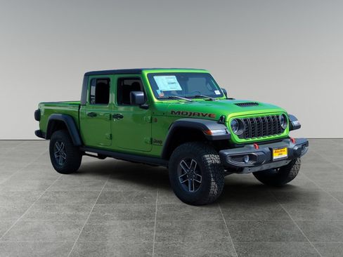 New 2025 Jeep Gladiator Mojave w/ Safety Group image 7