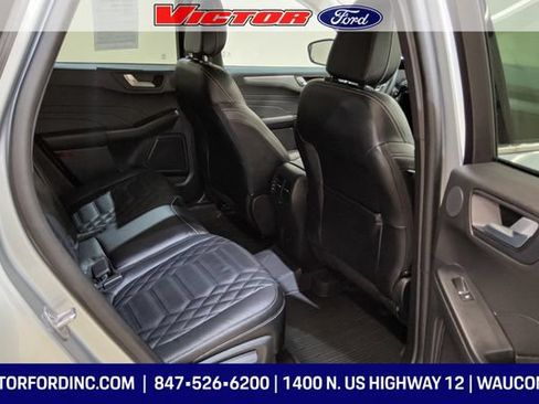 Used 2023 Ford Escape Platinum w/ Premium Technology Package AWD/4WD image 10