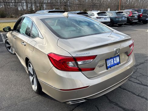 Used 2018 Honda Accord Touring image 41