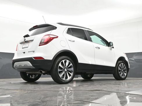 Used 2022 Buick Encore Preferred w/ Safety Package AWD/4WD image 27