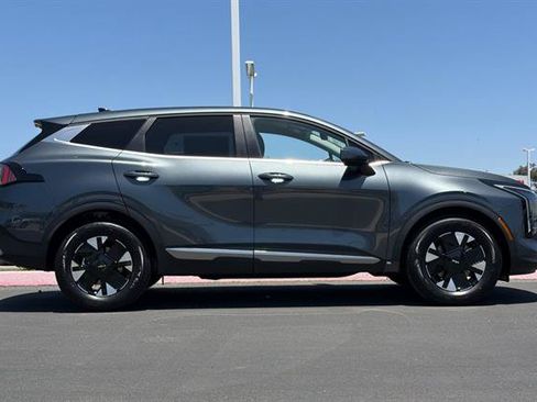 New 2026 Kia Sportage LX FWD image 3