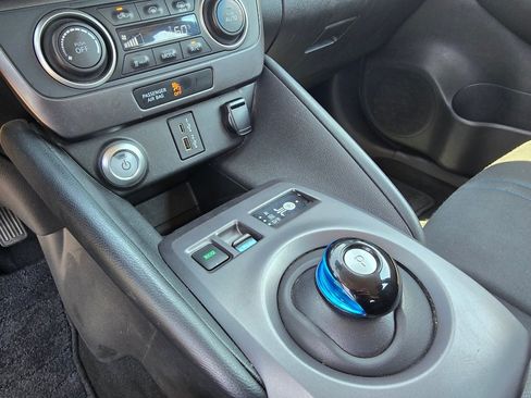 Used 2023 Nissan Leaf S FWD image 19