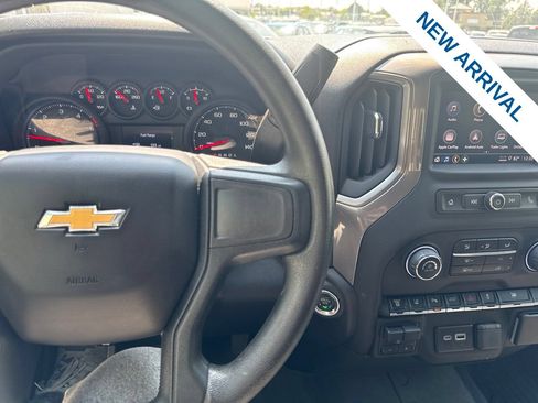 Used 2025 Chevrolet Silverado 2500 Custom w/ Custom Value Package AWD/4WD image 22