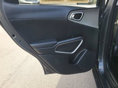 Used 2024 Kia Soul LX w/ Option Group 015 FWD image 11