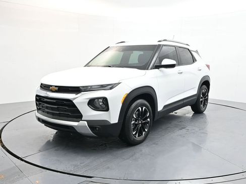 Used 2023 Chevrolet TrailBlazer LT w/ Convenience Package image 1
