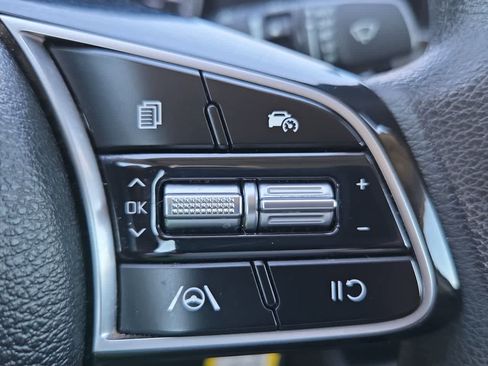 Used 2024 Kia Forte LXS image 23