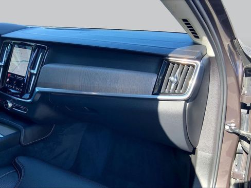 Used 2023 Volvo S90 B6 Ultimate AWD/4WD image 19