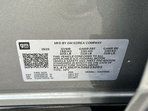 Certified 2025 Buick Envista Sport Touring FWD image 29
