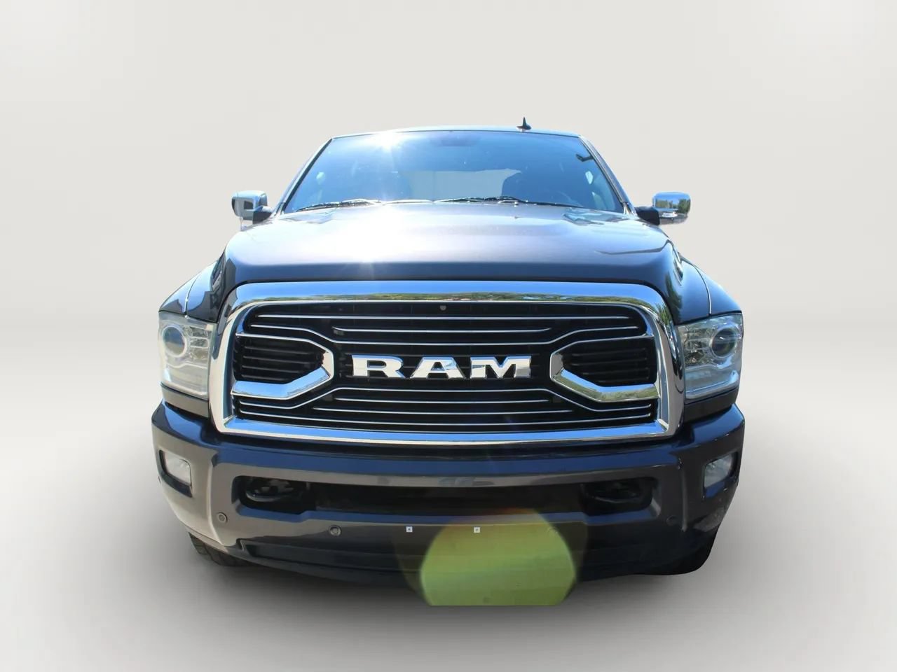 Used 2017 RAM 2500 Limited AWD/4WD image 2