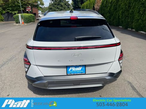 Used 2024 Hyundai Kona Limited FWD image 8