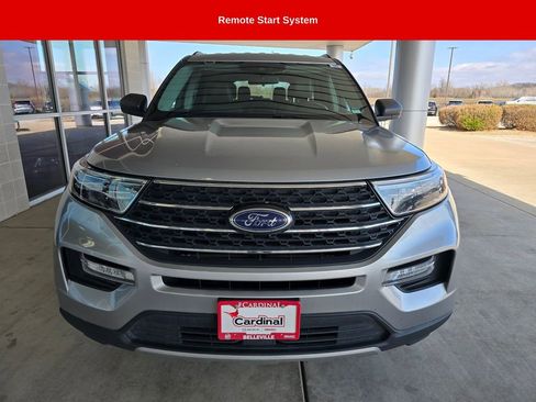 Used 2023 Ford Explorer XLT w/ Equipment Group 202A image 3