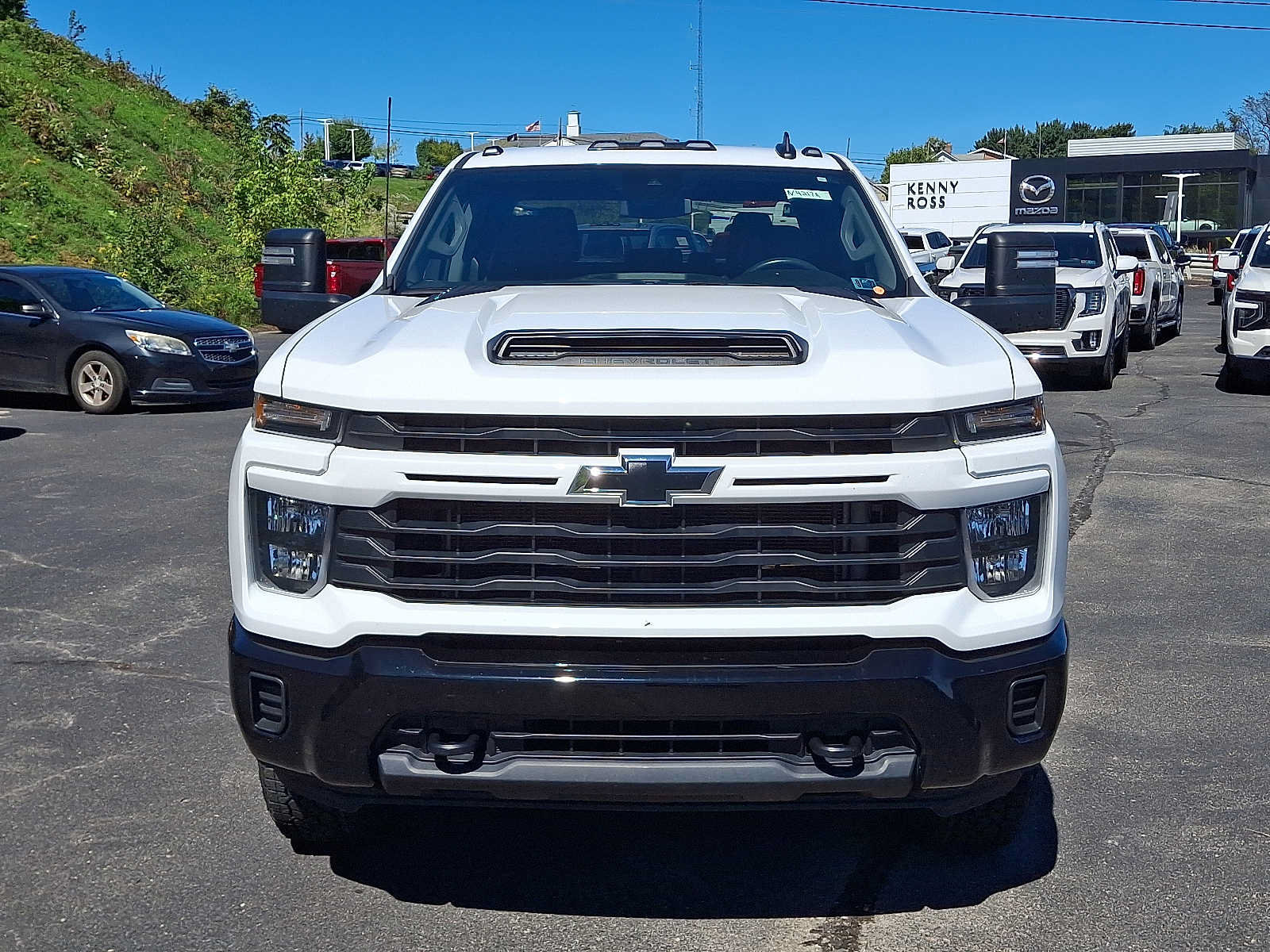 Used 2024 Chevrolet Silverado 2500 Custom w/ Custom Convenience Package AWD/4WD image 2
