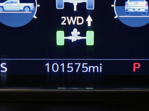 Used 2021 GMC Sierra 2500 AT4 w/ AT4 Premium Plus Package AWD/4WD image 26