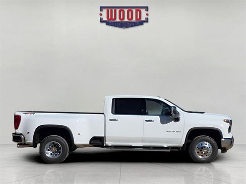 New 2026 Chevrolet Silverado 3500 LTZ image 2