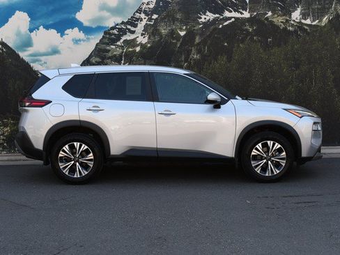 Used 2023 Nissan Rogue SV AWD/4WD image 2
