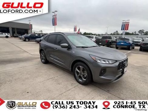 Certified 2023 Ford Escape ST-Line Select AWD/4WD image 2