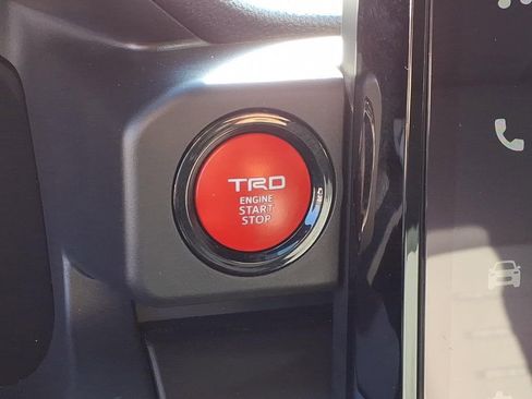 Used 2024 Toyota Tacoma TRD Sport image 27