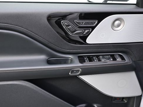 New 2026 Lincoln Aviator Reserve AWD/4WD image 23