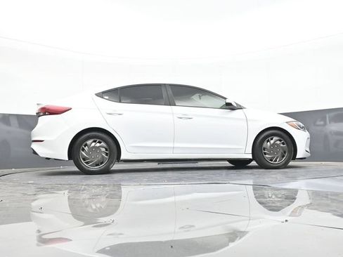 Used 2018 Hyundai Elantra SE FWD image 47